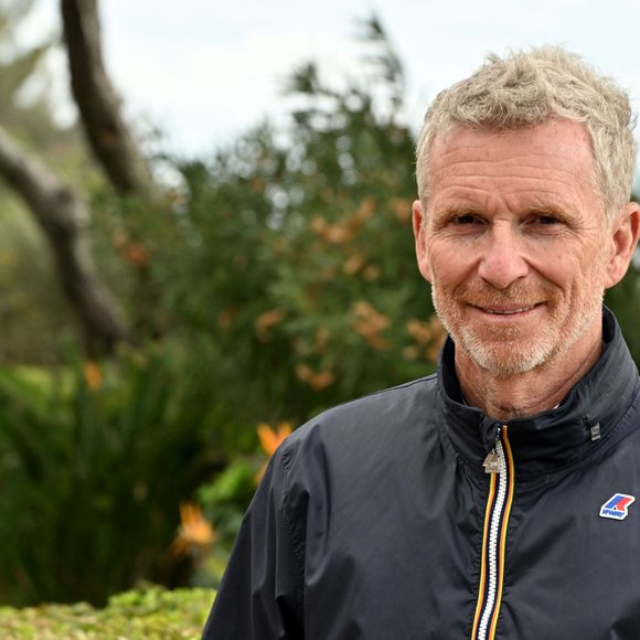 Exclusif - Denis Brogniart, le parrain de l'événement, durant la remise des prix de la 4e édition du Festival des Jardins de la Côte d’Azur, dans les jardins de la villa Eilenroc, à Antibes Juan les Pins, le 26 mars 2023. © Bruno Bebert / Bestimage