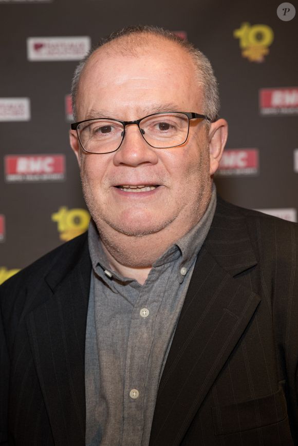 Jean Rességuié à la soirée des 10 ans du "Super Moscato Show" sur la péniche Jean Bruel à Paris, le 16 novembre 2017.
© Cyril Moreau/Bestimage