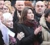 Elle a longtemps refusé de mettre un mot sur les symptômes, redoutant l’inéluctable éloignement provoqué par la maladie.
Giulia Salvatori (fille d'Annie Girardot) et ses enfants Lola Vogel et Renato Salvatori et Line Renaud - Obsèques de Annie Girardot en l'église Saint Roch à Paris le 4 mars 2011. DOMINIQUE JACOVIDES / BESTIMAGE