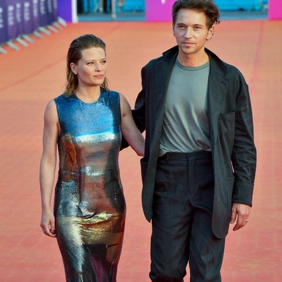 Mélanie Thierry et le chanteur Raphael assistent à l'avant-première de "La Zone D'Interet" lors du 49ème Festival du Cinéma Américain de Deauville le 07 septembre 2023 à Deauville, France. Photo by Shootpix/ABACAPRESS.COM