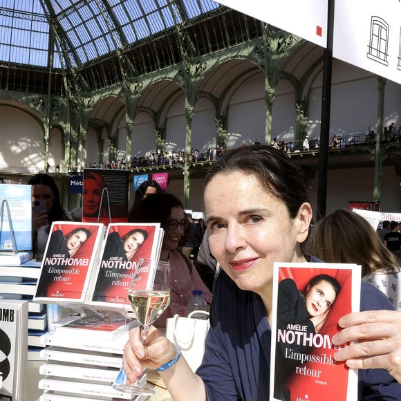 Amélie Nothomb - Festival du Livre de Paris 2025 au Grand Palais à Paris, le 11 avril 2025.
© Cédric Perrin / Bestimage