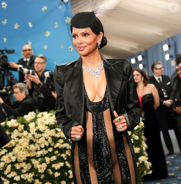 Halle Berry au Met Gala Celebrating Superfine : Tailoring Black Style au Metropolitan Museum of Art à New York. 05 mai 2025. (Backgrid USA / Bestimage)