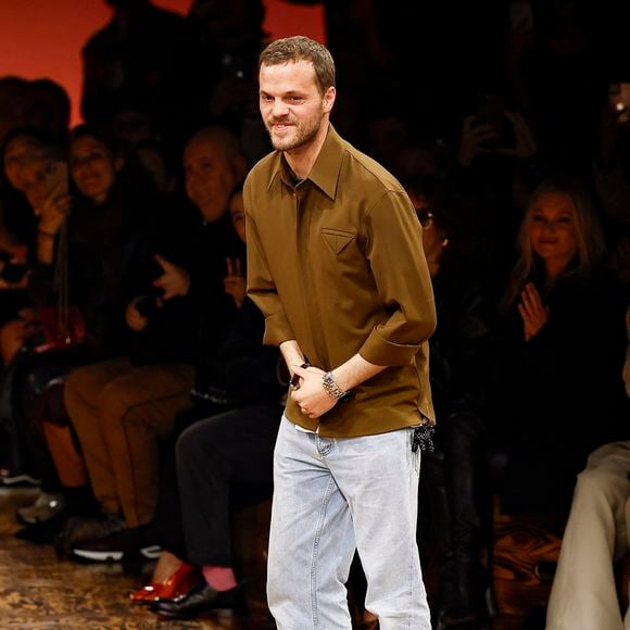 Info du 12/12/2024 - Le créateur de mode Matthieu Blazy nommé à la tête de Chanel - Matthieu Blazy - Défilé Bottega Veneta mode femme automne / hiver 2024-2025 lors de la Fashion Week de Milan (MFW), à Milan, Italie, le 24 février 2024.