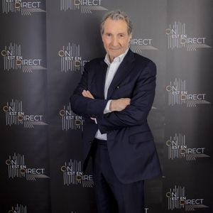 "Je resterai fidèle à mon parcours de journaliste libre, attentif, non complaisant. Je ne plairai pas à tout le monde — et c’est très bien ainsi. "

Exclusif - Jean-Jacques Bourdin (RMC/BFM) - Backstage de l'enregistrement de l'émission "On Est En Direct" (OEED), Spéciale 100 ans de la radio, présentée par L.Ruquier, diffusée sur France 2 le 8 mai
© Jack Tribeca / Bestimage