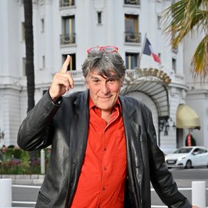 Tex, l'animateur TV et humoriste, durant le dîner de Gala caritatif de l'association Enfant Star et Match à l'hôtel Negresco à Nice, le 8 juin 2024. © Bruno Bebert / Bestimage