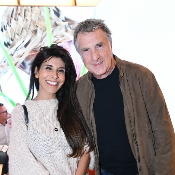 Exclusif - Reem Kherici et François Cluzet à l'inauguration du Flagship Eluxtravel, un nouveau salon de voyage design et lumineux à Paris le 14 novembre 2024. © Rachid Bellak / Bestimage