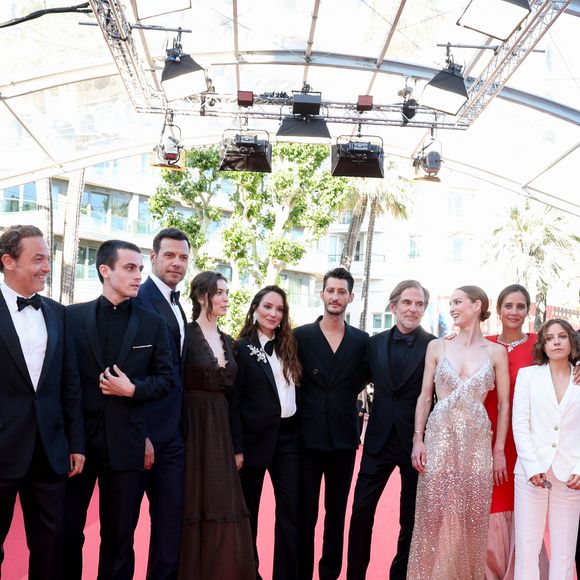 Jérôme Seydoux, Vassili Schneider, Matthieu Delaporte, Julien De Saint-Jean, Laurent Lafitte, Anamaria Vartolomei, Anaïs Demoustier (enceinte), Pierre Niney, Matthieu Delaporte, Adèle Simphal, Julie de Bona, Marie Narbonne, Pierfrancesco Favino, Dimitri Rassam, Alexandre de La Patellière - Montée des marches du film « Le comte de Monte-Cristo » lors du 77ème Festival International du Film de Cannes, au Palais des Festivals à Cannes. Le 22 mai 2024
© Jacovides-Moreau / Bestimage