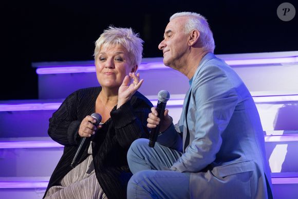 Elle a déclaré : "Quand on lit parfois qu'on ne s'entend pas, qu'on se tire la bourre en coulisses, je peux vous dire que c'est complètement faux". 


Exclusif - Mimie Mathy et Michel Fugain à l'enregistrement de l'émission "Hier Encore", le 9 janvier 2014.

Photo : Cyril Moreau / Bestimage