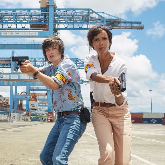 Exclusif - Sonia Rolland et Béatrice de la Boulaye sur le tournage de la saison 2 de la série "Tropiques criminels" en Martinique © Sylvie Castioni / Bestimage