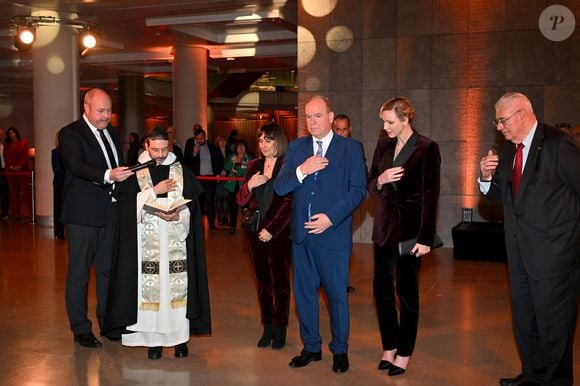 Le prince Albert II de Monaco et la princesse Charlene ont célébré les 25 ans du Grimaldi Forum et inauguré l'extension de l'espace d'exposition accompagné par M. Pierre André Chiappori représentant le ministre d'Etat de la Principauté, M. Henri Fissore, le président du Grimaldi, et de Mme Sylvie Biancheri, la directrice générale, à Monaco le 16 janvier 2025. © Bruno Bebert/Bestimage