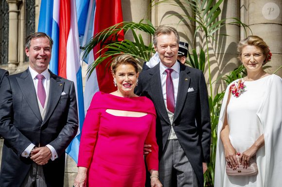 Lors de sa rencontre avec Le grand-duc Henri de Luxembourg

Le grand-duc Henri de Luxembourg, la grande-duchesse Maria Teresa de Luxembourg, le prince Guillaume, grand-duc héritier de Luxembourg, la comtesse Stéphanie de Lannoy, grande-duchesse héritière de Luxembourg pour les célébrations de la fête nationale et pour le 25e anniversaire de règne du grand duc Henri le 23 juin 2025  Dana Press / Bestimage