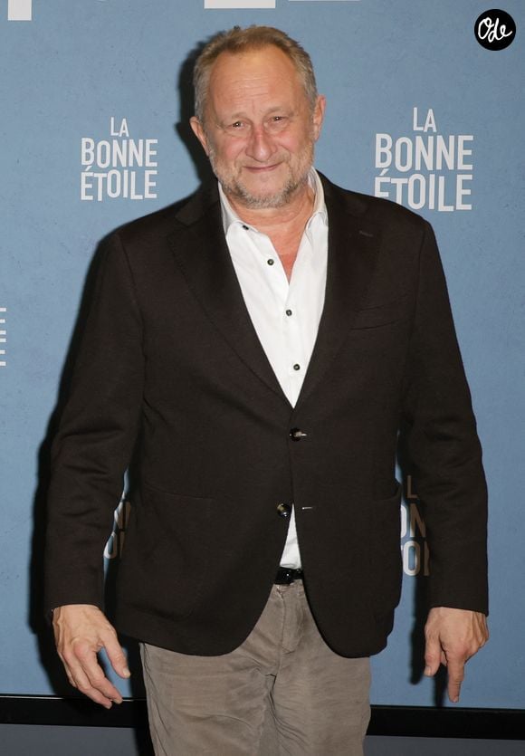 Benoît Poelvoorde lors de l'avant-première du film "La bonne étoile" au cinéma UGC Ciné Cité Bercy à Paris le 27 octobre 2025.© Coadic Guirec / Bestimage