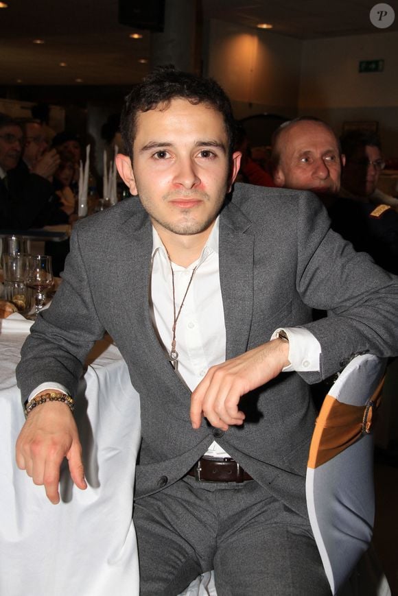 Il s'agit de Timothée, joué par Grégoire Champion.

Exclusif - Grégoire Champion - Repas de gala à l'école du Général Niessel à Paris à l'issue de la journée des cérémonies mémorielles honorant les services de secours, police, gendarmerie , anciens combattants et hospitaliers, le 1er mai 2022. © Philippe Baldini/Bestimage