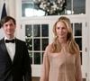 Aujourd'hui, tous orphelins de père, les enfants Jobs s'établissent dans des domaines différents : Reed Jobs investit dans la biotechnologie afin de mieux soigner le cancer...

Laurene Powell Jobs, épouse de Steve Jobs, et Reed Jobs, fils de Steve Jobs, arrivent pour assister à un dîner d'État en l'honneur du président français Emmanuel Macron et de Brigitte Macron, organisé par le président américain Joe Biden et la première dame, le Dr Jill Biden, à la Maison Blanche à Washington, USA. Le 1er décembre 2022. Crédit Sarah Silbiger/Pool/Abaca