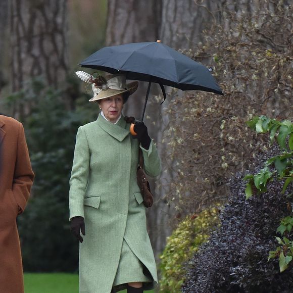 La princesse Anne - Les membres de la famille royale d’Angleterre ont assisté à la messe de Noël de l’église de St. Mary Magdalene à Norfolk, le 25 décembre 2015