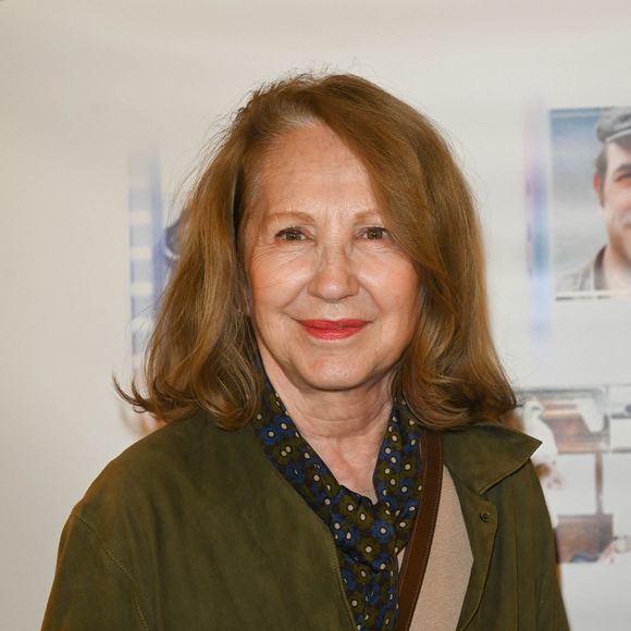 Les obsèques de cette figure incontournable du cinéma français se dérouleront le vendredi 24 avril 2026, à 10h30, en l'église Saint-Sulpice de Paris.

Nathalie Baye - Photocall à la première du film "Tourner pour vivre" sur la vie cinématographique du réalisateur C.Lelouch à Paris le 25 avril 2022.

© Coadic Guirec / Bestimage