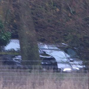 Andrew Mountbatten Windsor arrêté à son domicile de Sandringham, le jour de son 66ème anniversaire, pour soupçons de "faute dans l'exercice de fonctions officielles" dans le cadre de l'affaire Epstein, le 19 février 2026. L'ex prince fait l'objet d'une enquête pour ses liens avec le défunt pédocriminel, avec qui il aurait partagé des documents confidentiels du gouvernement.