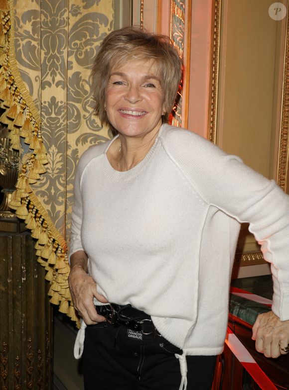 Exclusif - Véronique Jannot au défilé rétrospectif Nathalie Garçon à Paris, le 19 novembre 2024.

Photo : Coadic Guirec / Bestimage