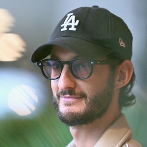 Pierre Niney pose au Village de Roland Garros le 6 juin 2025 à Paris, France. Photo by ABACAPRESS.COM