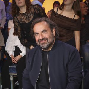 André Manoukian lors de l’enregistrement de l’émission "Le Grand Echiquier - Spéciale Serge Gainsbourg" présentée par C.Chazal et A.Manoukian et diffusée le 7 avril 2026 sur France 2, à Paris, France, le 17 septembre 2025.

© Jack Tribeca/Bestimage