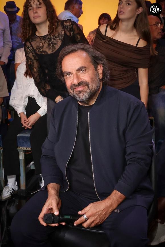 André Manoukian lors de l’enregistrement de l’émission "Le Grand Echiquier - Spéciale Serge Gainsbourg" présentée par C.Chazal et A.Manoukian et diffusée le 7 avril 2026 sur France 2, à Paris, France, le 17 septembre 2025.

© Jack Tribeca/Bestimage