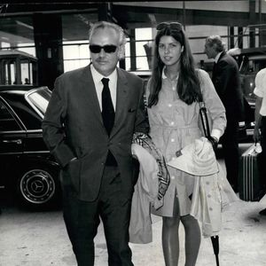 Le Prince Rainier et sa fille Caroline quittent Londres : Le Prince Rainier et sa fille la Princesse Caroline ont quitté hier l'aéroport d'Heathrow pour rentrer à Monaco. Le 7 juillet 1973. Photo par © Keystone Press Agency/ZUMA Press Wire/ABACAPRESS.COM