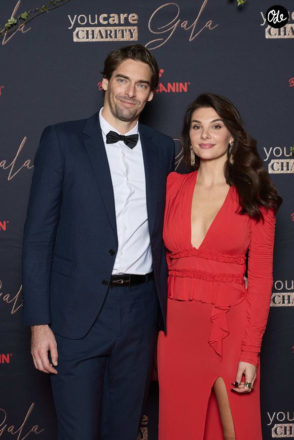 Camille Lacourt et sa compagne Alice Detollenaere - Séance photo lors de la première édition du « You Care Charity Gala », au profit de la cause animale et de l'environnement, au Cercle Interalliée à Paris, le 3 décembre 2024. © Cyril Moreau/Bestimage