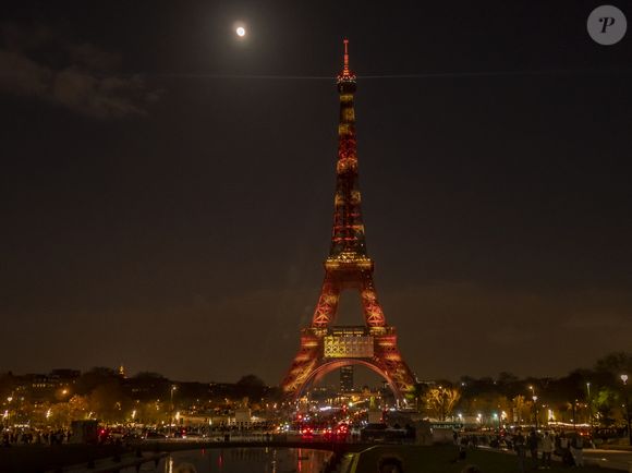 La Tour Eiffel s'est illuminée pour célébrer Céline Dion dont le retour sur scène se fera à Paris.
Le 30 mars 2026. © Théo Castillon/ Bestimage