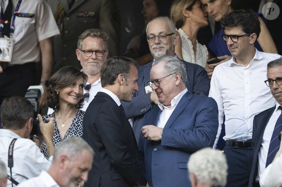 Richard Ferrand avec le président français Emmanuel Macron avant la finale du Top 14 de rugby entre le Stade Toulousain (Toulouse) et l'Union Bordeaux-Begles (UBB) au Stade de France à Saint-Denis, au nord de Paris, le 28 juin 2025. Photo par Eliot Blondet/ABACAPRESS.COM