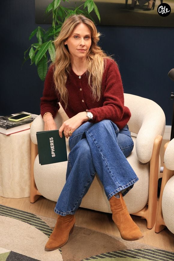 À seulement 4 ans, Ophélie Meunier a été inscrite par ses parents dans une agence de mannequins pour enfants. Elle a rapidement enchaîné les contrats devant les objectifs.

Exclusivité - Ophélie Meunier présente le podcast « SPHERE5 » à Paris, en France, le 13 avril 2026. Photo de Jérôme Dominé/ABACAPRESS.COM