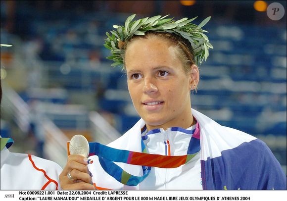 Laure Manaudou, médaillée d'argent pour le 800 mètres nage libre aux Jeux olympiques d'Athènes 2004, le 20 août.

LAPRESSE / BESTIMAGE