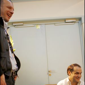 "On a fait toutes les erreurs possibles inimaginables", a-t-il avoué à ici Paris en mars 2025.
Samuel Le Bihan - François-Xavier Demaison en backsage avant son spectacle "Demaison s'envole" à l'Olympia dans le cadre de l'opération "Paris fait sa comédie". © Alain Guizard / Bestimage