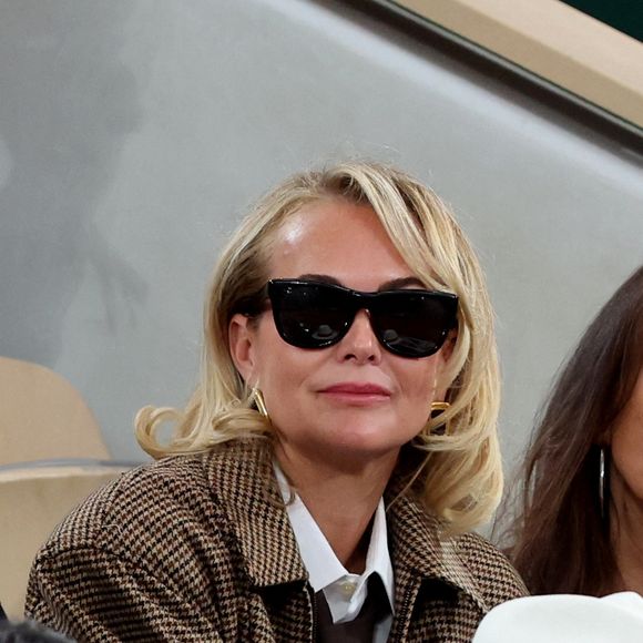 Laeticia Hallyday en tribunes lors des Internationaux de France de Tennis de Roland Garros 2025, à Paris, France, le 6 juin 2025. © Jacovides-Moreau/Bestimage