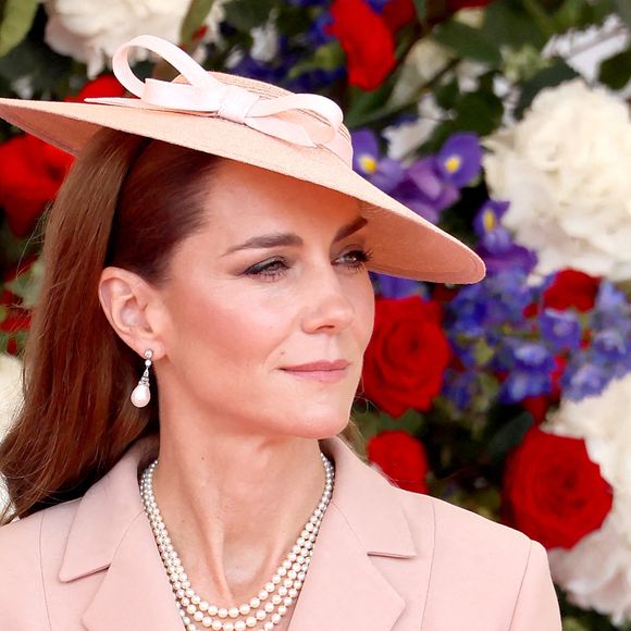 La princesse de Galles attend l'arrivée du président français Emmanuel Macron et de son épouse Brigitte Macron à Datchet Road à Windsor, Berkshire, au premier jour de la visite d'État du président français au Royaume-Uni.  8 juillet 2025. © Jackson Chris/PA Wire/ABACA