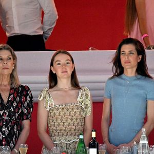 La princesse Caroline de Hanovre, sa fille Charlotte Casiraghi, son fils, né de son union avec Gad Elmaleh, Raphael, la princesse Alexandra de Hanovre, son fiancé Ben-Sylvester Strautmann, Melanie de Massy et Diane Fissore, la présidente du jumping et de la Fédération monégasque d’équitation, ont assisté à la 2eme journée du Jumping International de Monte-Carlo, le 4 juillet 2024. © Bruno Bebert/Bestimage