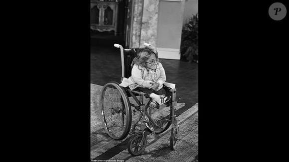 Plusieurs acteurs de Arnold et Willy ont connu des parcours personnels difficiles après le succès de la série.

Melanie Watson Bernhardt - Rainbow sur YouTube