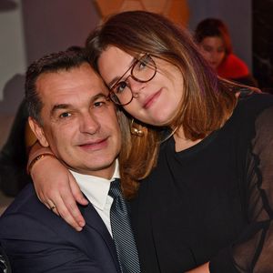 Il y a quelques jours seulement, Jean-Raymond Gottlieb a été vu en train de soutenir sa fille au départ du e-rallye de Monte-Carlo. 

Exclusif - Jean Raymond Gottlieb et sa fille Camille, la fille qu'il a eu avec la princesse Stéphanie de Monaco, durant la présentation officielle de l'association Be Safe dont la présidente est Camille Gottlieb au MK sur le port de Monaco.

© Bruno Bebert / Bestimage