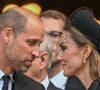 Le prince William, papa de trois enfants, était bouleversé par ces confidences.

La congrégation et les membres de la famille royale partent pour la messe de Requiem pour la duchesse de Kent à la cathédrale de Westminster, Londres. © Backgrid UK/ Bestimage