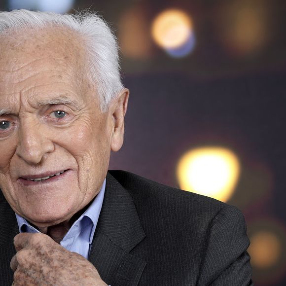 Portraits de Philippe Labro lors de l'enregistrement de l'émission "Chez Jordan de Luxe" à Paris le 17 avril 2024.

© Cédric Perrin / Bestimage