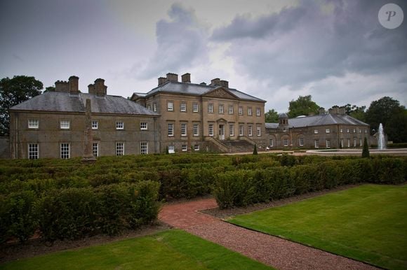 Vue extérieure de la Dumfries house à Ayrshire en Ecosse le 2 juillet 2014. Photo par Agence / Bestimage