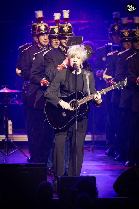 Nicolas Sirkis, du groupe Indochine, se produit lors d'un concert de bienfaisance, « Sentinelles d'Un Soir », organisé par le gouverneur militaire de Paris au profit des Bleuets de France, des soldats blessés et des victimes du terrorisme, à la Salle Pleyel à Paris, en France, le 30 mai 2024. Photo de David Boyer/ABACAPRESS.COM