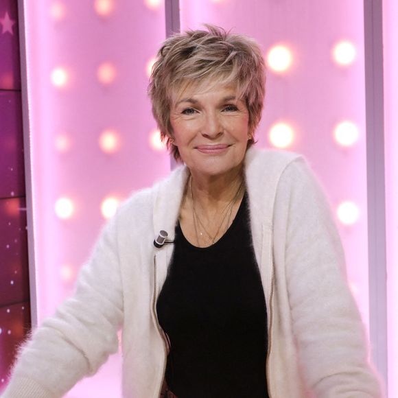 Exclusif - Véronique Jannot à l'enregistrement de l'émission "Les Grands du Rire", le 18 décembre 2023.

Photo : Cédric Perrin / Bestimage