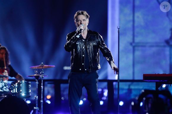 David Hallyday lors de l’émission "La grande soirée du 31 décembre de Paris" diffusée sur France 2 sur les Champs-Elysées à Paris, France, le 31 décembre 2024.  © Clovis-Tribeca/Bestimage