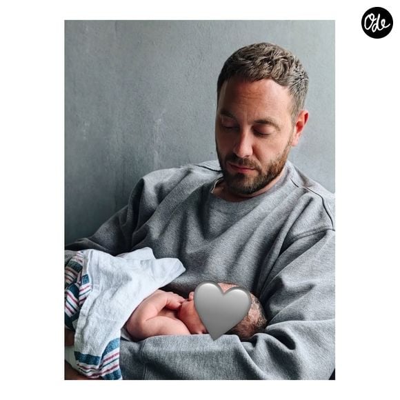 Le bébé est né dans le comté de Prince Edward, en Ontario, au Canada.

Adrien Rohard (Télématin) devenu papa !