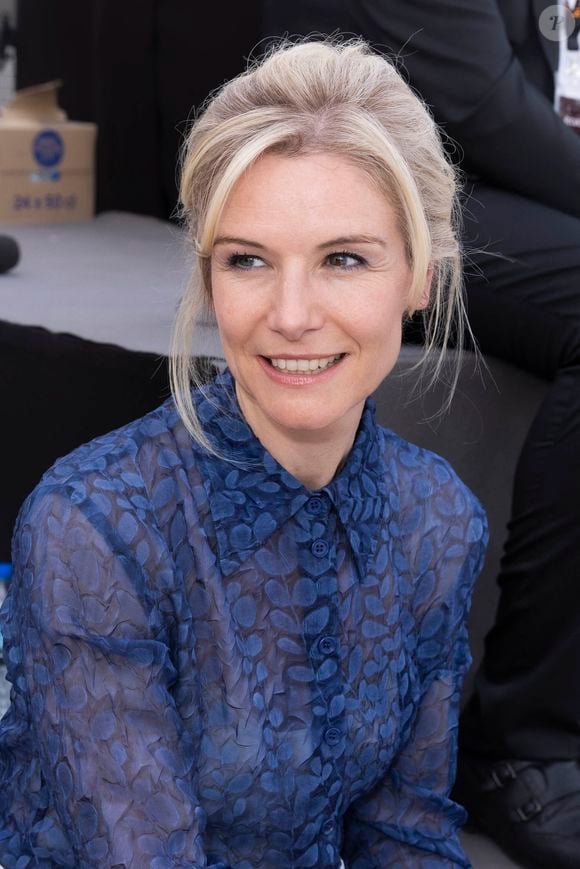 Louise Ekland invité de D.Burki pour Culture Box lors du 75ème Festival International du Film de Cannes, France, le 26 mai 2022. © Jack Tribeca/Bestimage