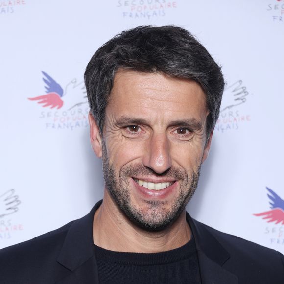 ... et qui doit sûrement exaspérer ses enfants, sans doute lassés de voir leur papa interpellé dans la rue pour parler des JO.

Tony Estanguet au photocall de la soirée annuelle du Secours Populaire au Musée des Arts Forains à Paris le 2 décembre 2024.

© Denis Guignebourg / Bestimage