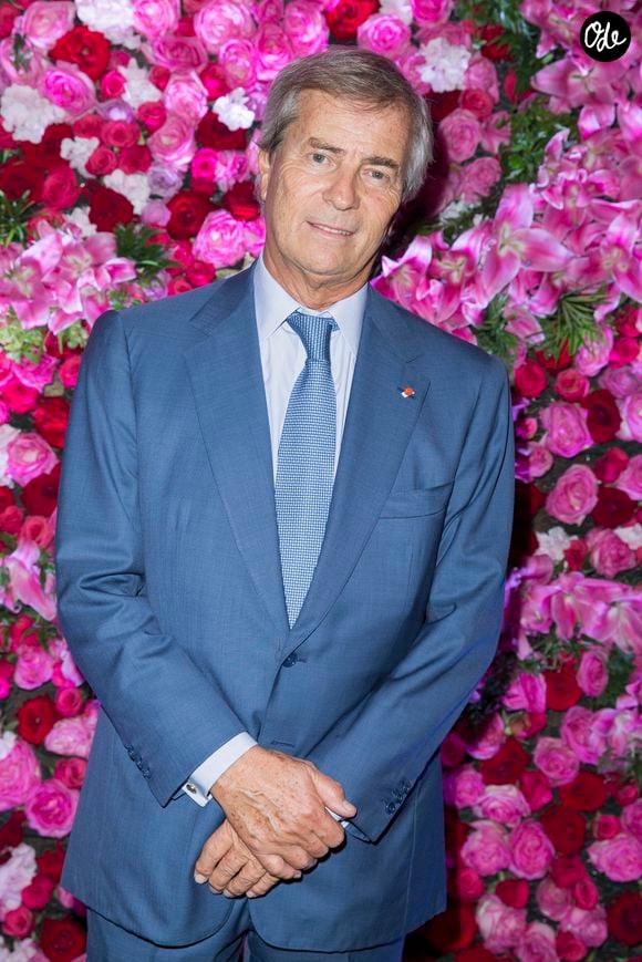 Face à des concurrents de taille comme l'ex-footballeur Jean Tigana, le groupe Bolloré s'est engagé dans un plan de cession axé sur la sauvegarde de l'emploi et la réhabilitation du vignoble. 

Exclusif - Vincent Bolloré - Dîner de gala "Mille et Une Nuits pour Mille et Un Coeurs", organisé par Dominique Ouattara dans le cadre de sa fondation "Children of Africa", qui vient en aide aux enfants d'Afrique, dans les secteurs de la santé, de l'éducation, le social et les centres subventionnés, à Abidjan. Le 11 mars 2016
© Olivier Borde / Bestimage