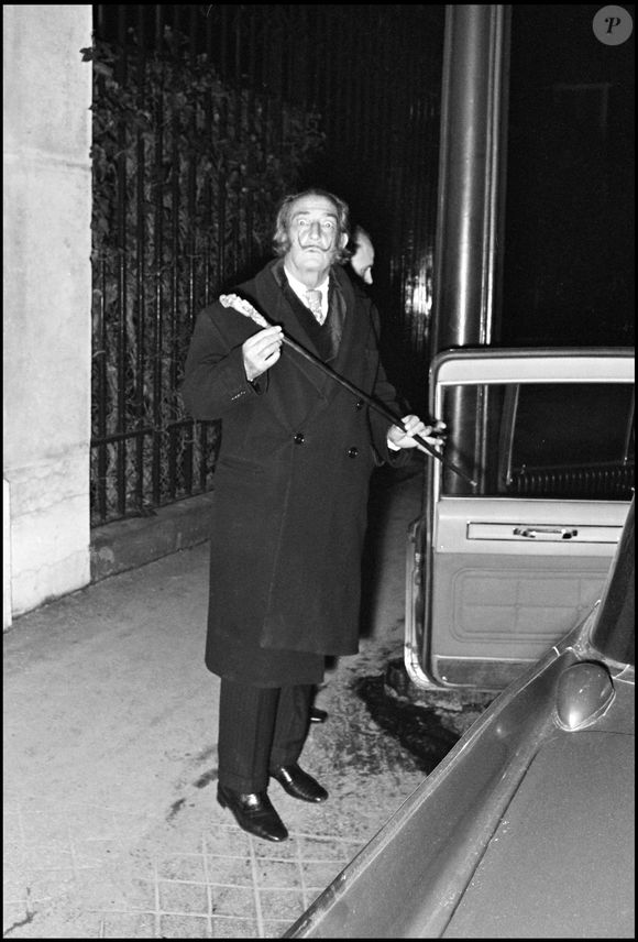 ARCHIVES - SALVADOR DALI A PARIS