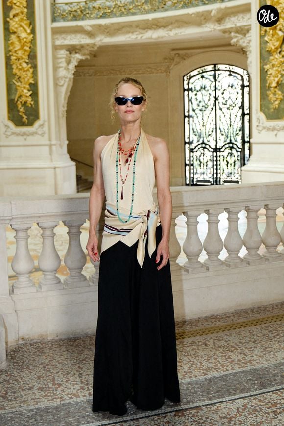 Vanessa Paradis au deuxième défilé Chanel "Collection Haute Couture Automne/Hiver 2026-2027" lors de la Fashion Week de Paris, le 7 juillet 2026

© Pauline Mourey / Bestimage