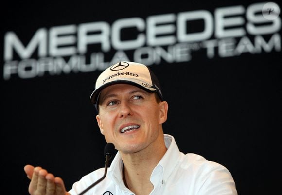 Le pilote allemand de Formule 1 Michael Schumacher de Mercedes GP participe à une conférence de presse avant le Grand Prix de Formule 1 de Bahreïn à Manama, Bahreïn, le 14 mars 2010. Photo by Jens Buettner/DPA/Cameleon/ABACAPRESS.COM